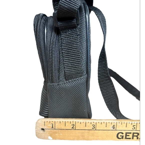 ⭐️LIKE NEW‼️VINTAGE LOT/BUNDLE/MULTIPLES Polaroid & Mainstay Camera Bags - Picture 16 of 16